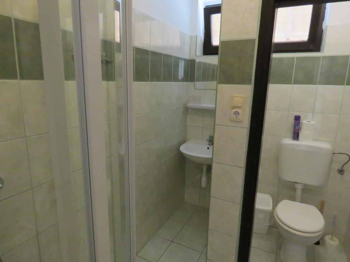 Vadszolo Szallo Es Etterem Bakonybél מראה חיצוני תמונה